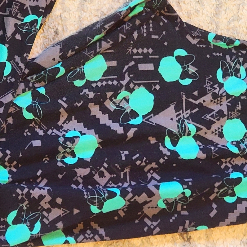 Tall and Curvy LuLaRoe Disney Minnie Leggings